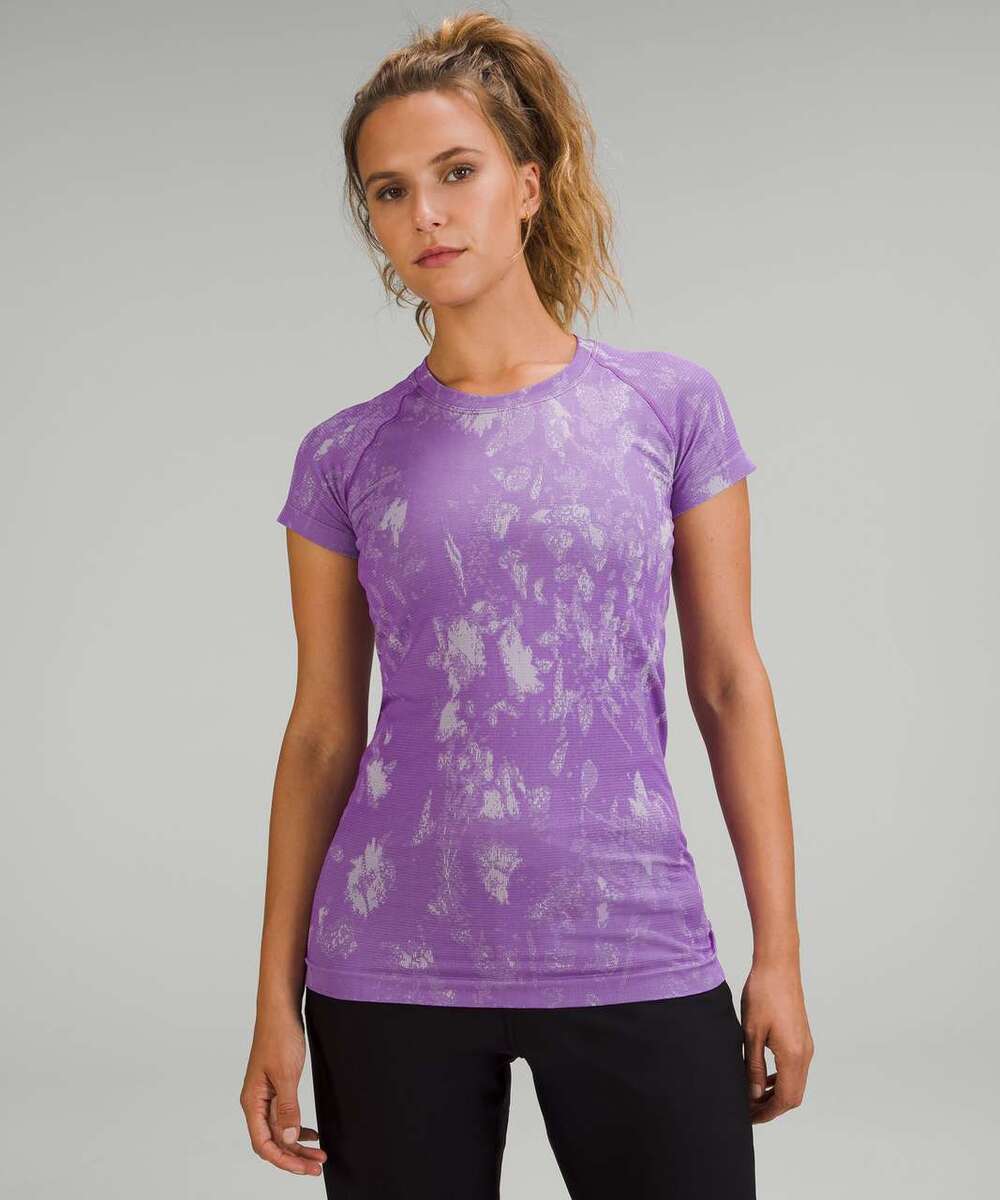 Lululemon Swiftly Tech Short Sleeve Shirt 2.0 Shadow Bloom Moonlit Magenta sz 4